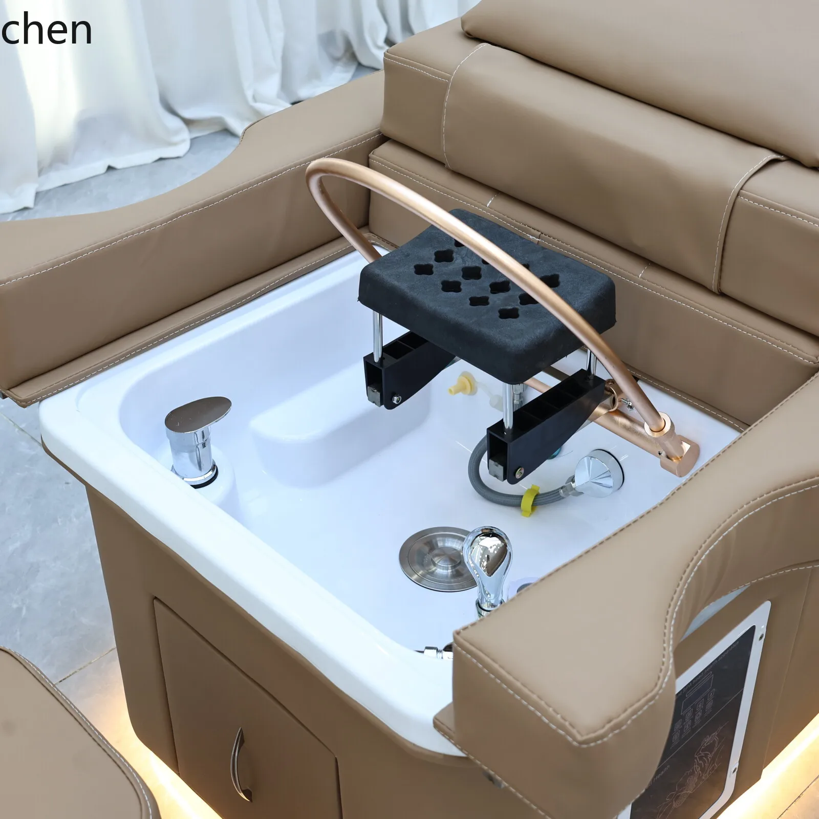 b7- Back Lift Head Therapy Wel - Wellness Spa And Salon recensie en prijs